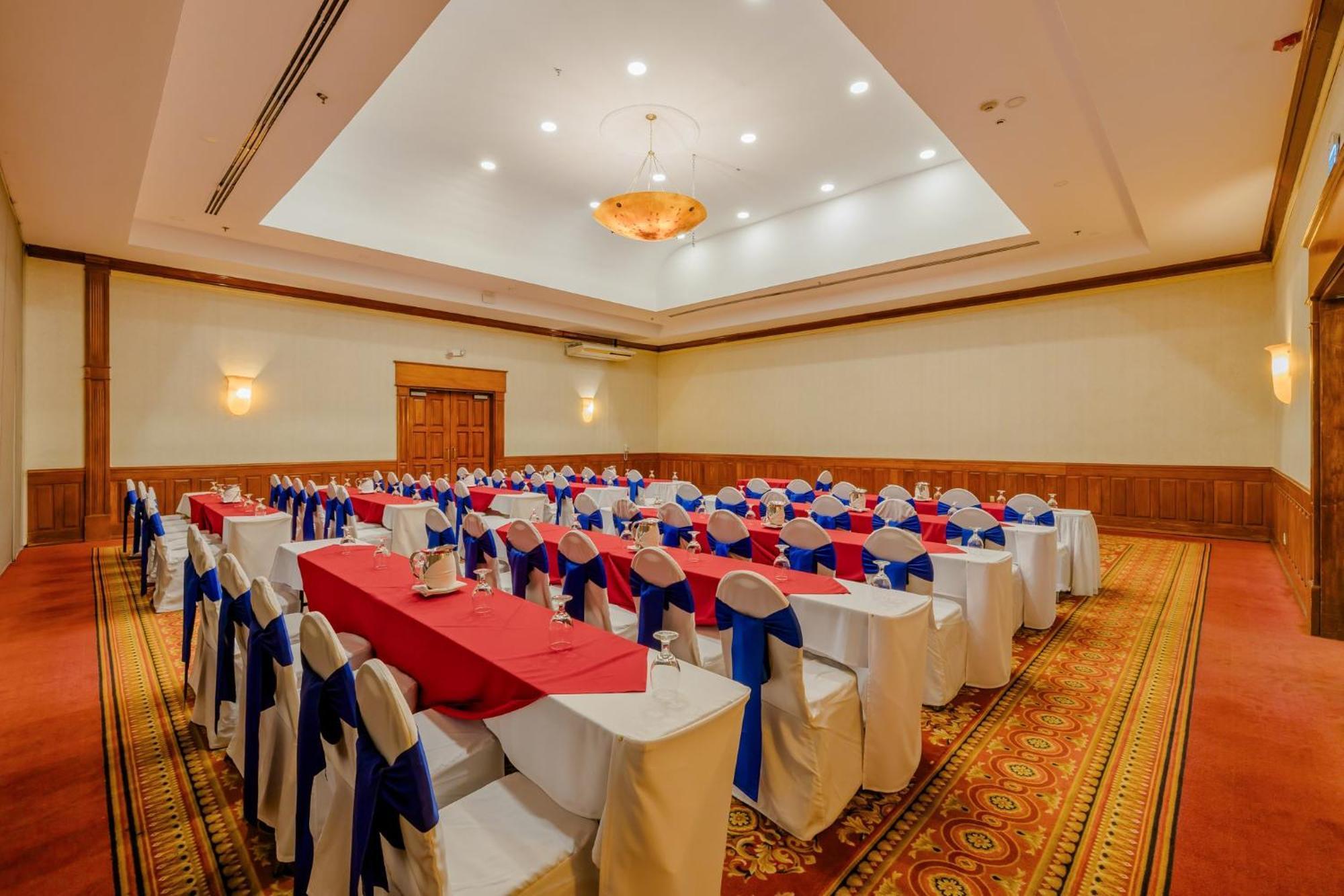 Holiday Inn Convention Center By Ihg Managua Bagian luar foto